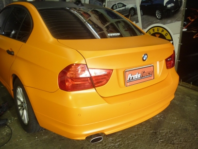 BMW 320 (preta para laranja e teto fibra de carbono) - Finalizado